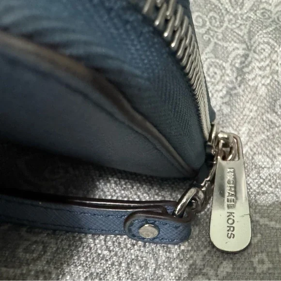 Michael Kors Slate Blue Tote and Wallet Set - Picture 9 of 15